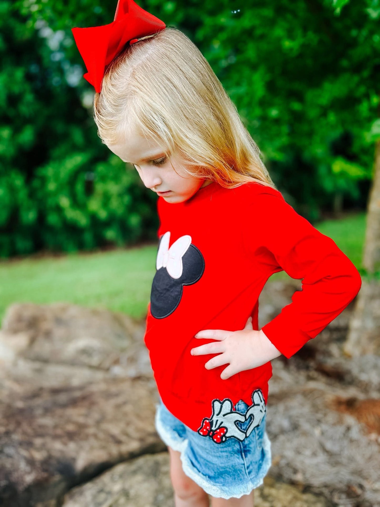 Mouse Bow Side Crew Neck