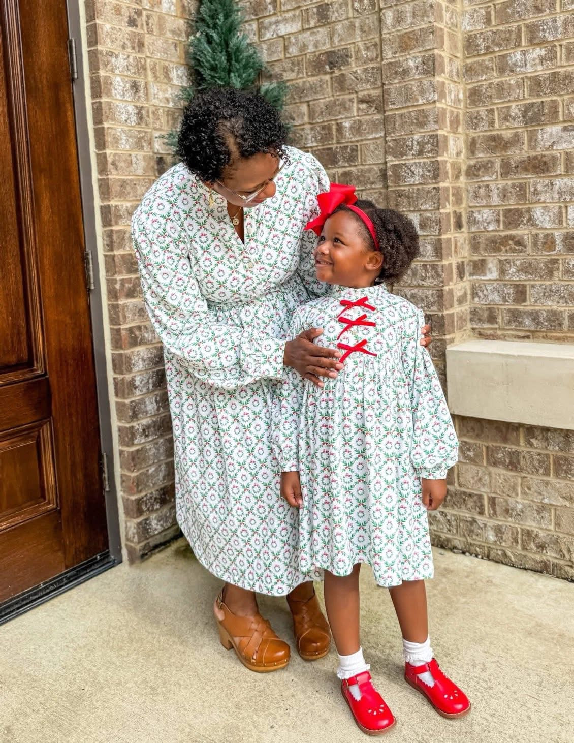 Wreath Lattice Mom Dress