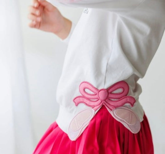 Tiny Dancer Crew Neck Shirt